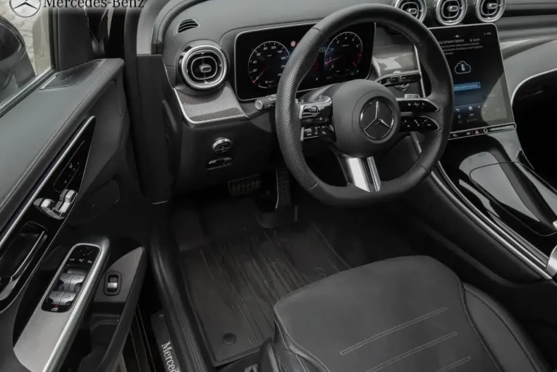 Mercedes-Benz GLC 200 din 2024 cu 19.600 km - oferta MER143444 - foto 4