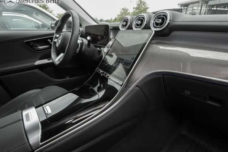 Mercedes-Benz GLC 200 din 2024 cu 19.600 km - oferta MER143444 - foto 6