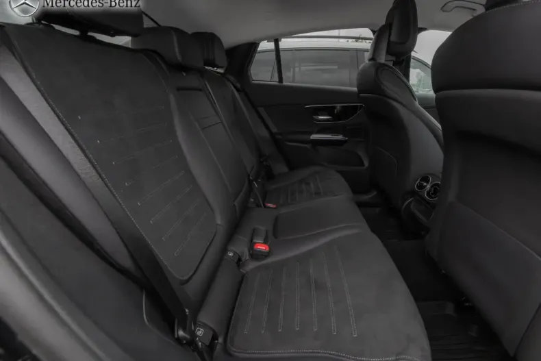 Mercedes-Benz GLC 200 din 2024 cu 19.600 km - oferta MER143444 - foto 7