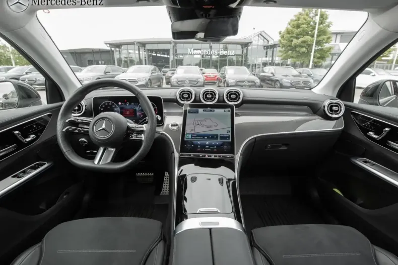 Mercedes-Benz GLC 200 din 2024 cu 19.600 km - oferta MER143444 - foto 8