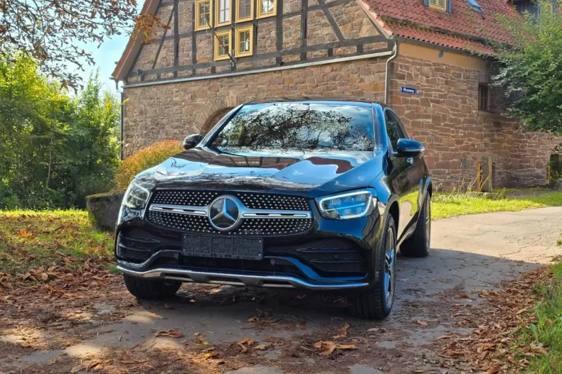 Mercedes-Benz GLC 300 din 2021 cu 84.865 km - oferta MER143454 - foto 1