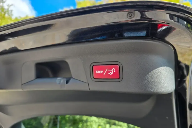 Mercedes-Benz GLC 300 din 2021 cu 84.865 km - oferta MER143454 - foto 17