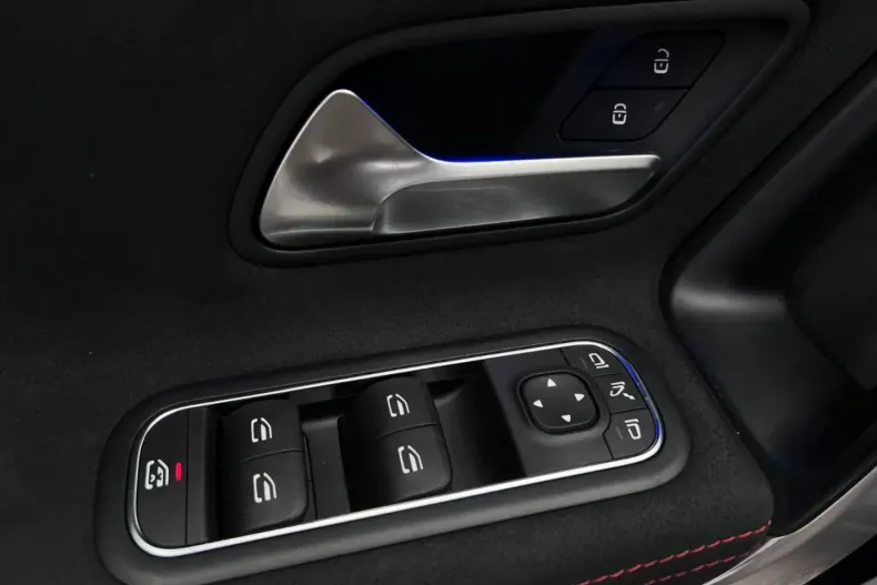 Mercedes-Benz CLA 250 din 2022 cu 112.640 km - oferta MER143455 - foto 19