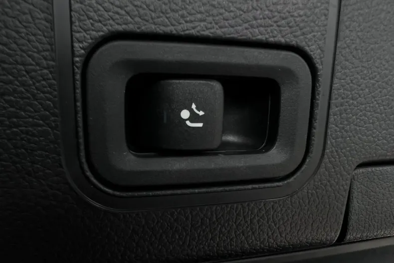 Mercedes-Benz CLA 250 din 2022 cu 112.640 km - oferta MER143455 - foto 24