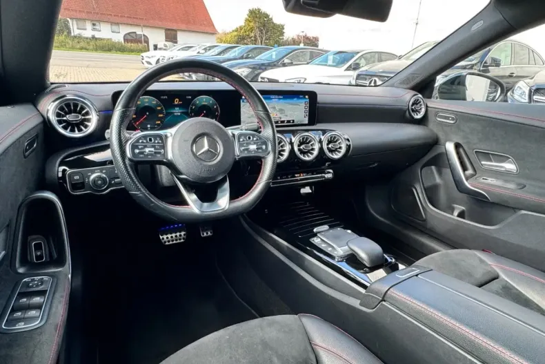 Mercedes-Benz CLA 200 din 2021 cu 92.700 km - oferta MER143465 - foto 10