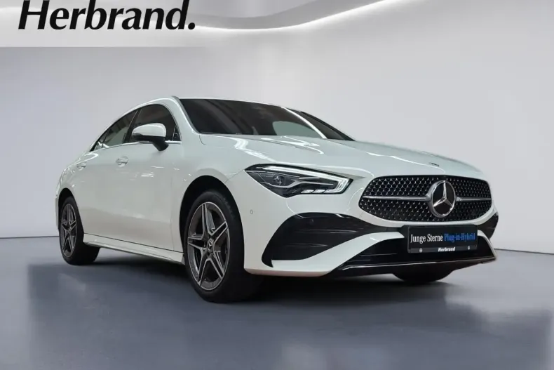 Mercedes-Benz CLA 250 din 2024 cu 18.850 km - oferta MER143467 - foto 1