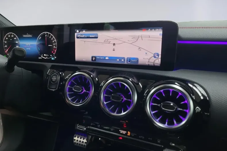 Mercedes-Benz CLA 250 din 2024 cu 18.850 km - oferta MER143467 - foto 7