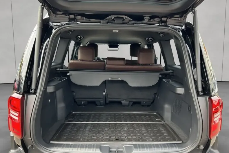 Toyota Land Cruiser din 2024 cu 12.510 km - oferta TOY143471 - foto 4