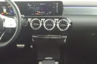 Mercedes-Benz CLA 250 din 2023 cu 37.874 km - oferta MER143472 - foto 7