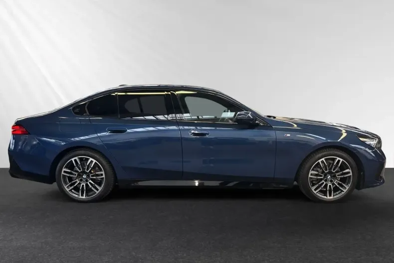 BMW 520 din 2024 cu 26.864 km - oferta BMW143493 - foto 2