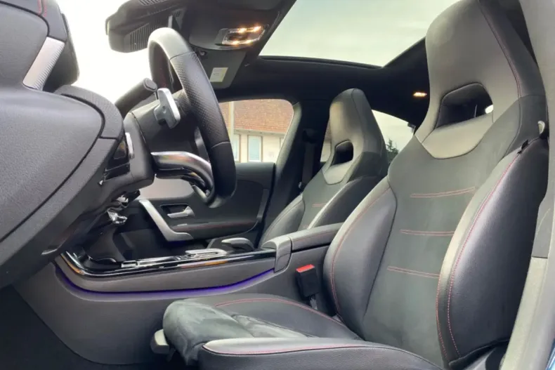 Mercedes-Benz CLA 200 din 2021 cu 67.900 km - oferta MER143508 - foto 11