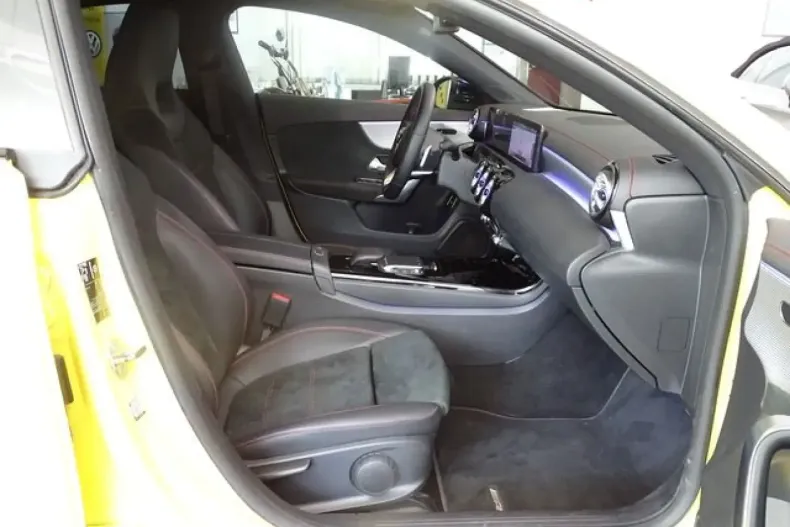 Mercedes-Benz CLA 220 din 2021 cu 102.500 km - oferta MER143510 - foto 11