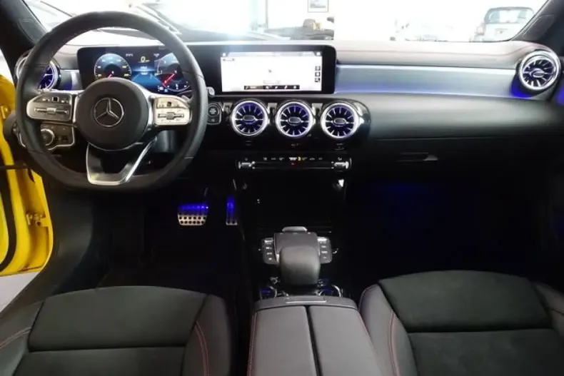 Mercedes-Benz CLA 220 din 2021 cu 102.500 km - oferta MER143510 - foto 15