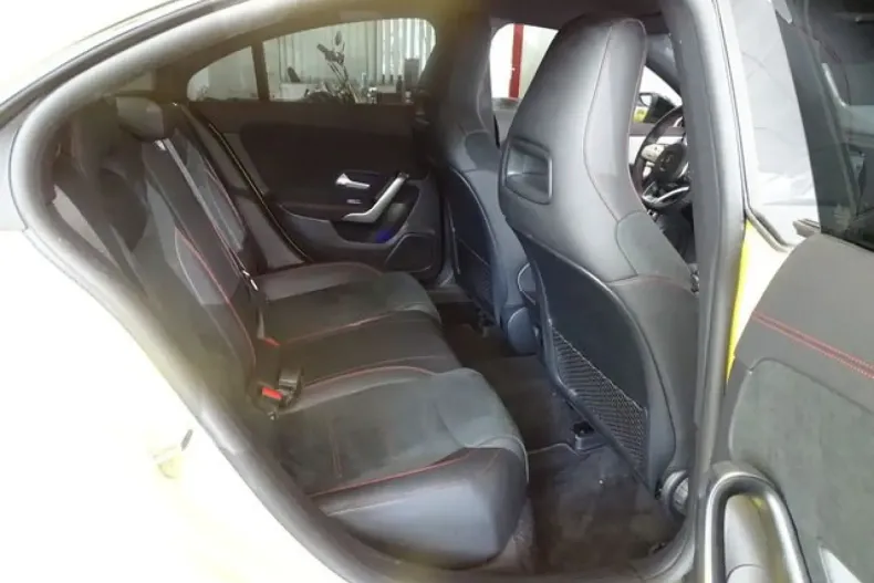 Mercedes-Benz CLA 220 din 2021 cu 102.500 km - oferta MER143510 - foto 21