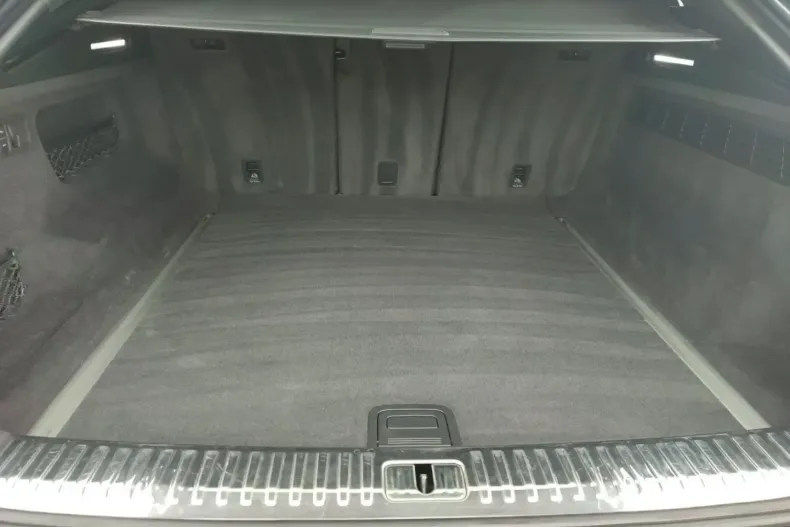 Audi Q8 din 2023 cu 46.922 km - oferta AUD143527 - foto 11