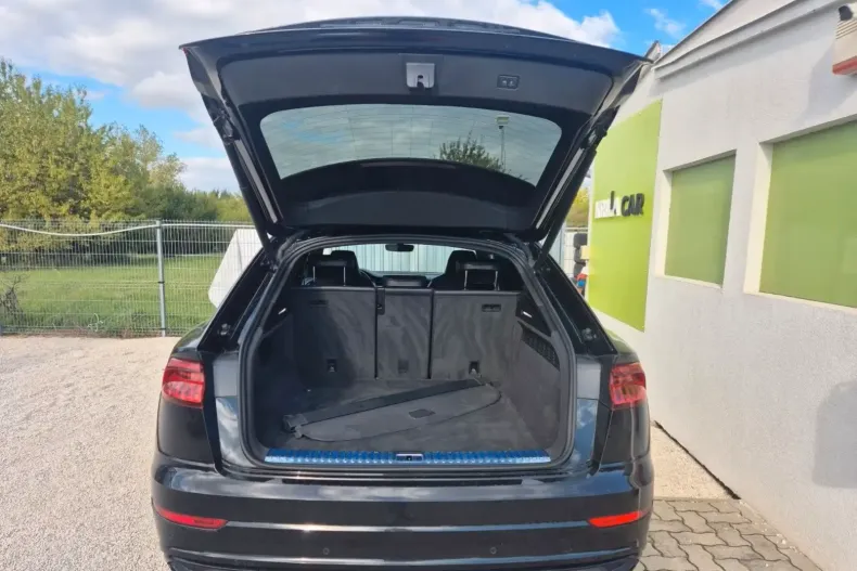 Audi Q8 din 2023 cu 76.145 km - oferta AUD143528 - foto 2