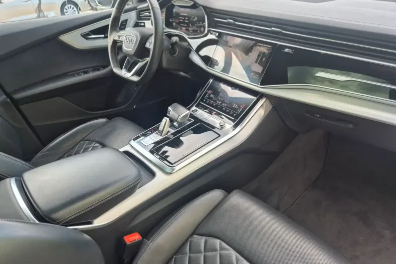 Audi Q8 din 2023 cu 76.145 km - oferta AUD143528 - foto 12