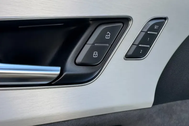 Audi Q8 din 2021 cu 74.000 km - oferta AUD143547 - foto 10