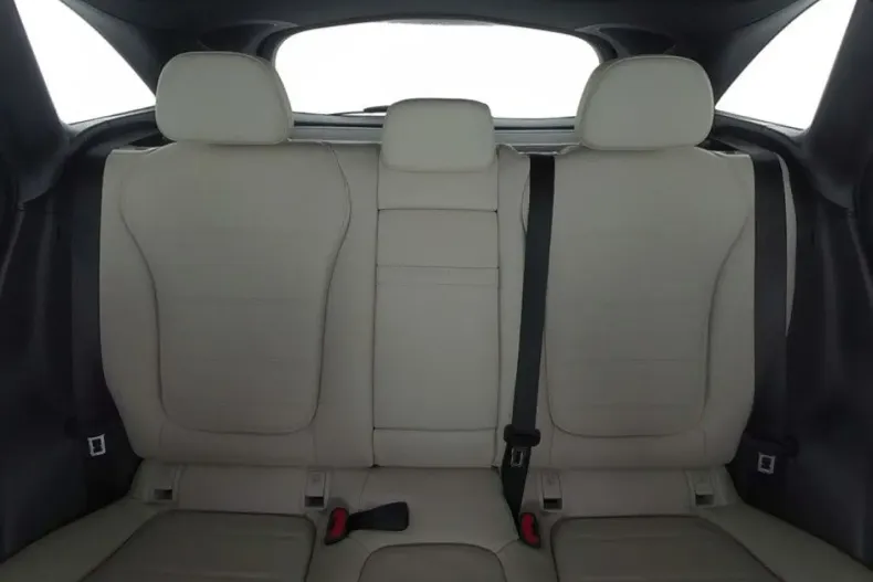 Mercedes-Benz GLC 300 din 2022 cu 45.000 km - oferta MER143554 - foto 9