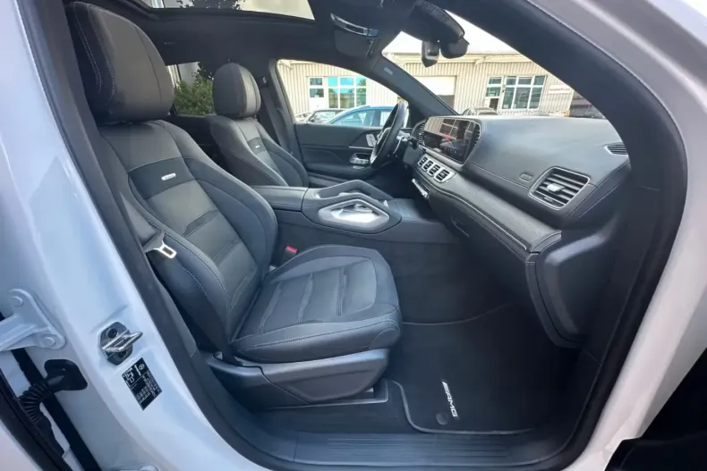 Mercedes-Benz GLE 53 AMG din 2025 cu 4.800 km - oferta MER143562 - foto 4