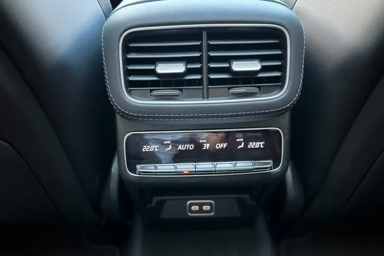 Mercedes-Benz GLE 53 AMG din 2025 cu 4.800 km - oferta MER143562 - foto 8