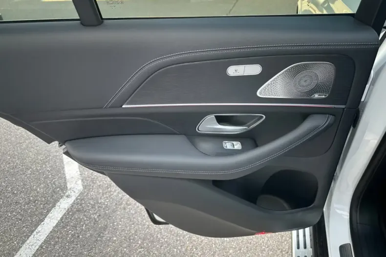 Mercedes-Benz GLE 53 AMG din 2025 cu 4.800 km - oferta MER143562 - foto 16