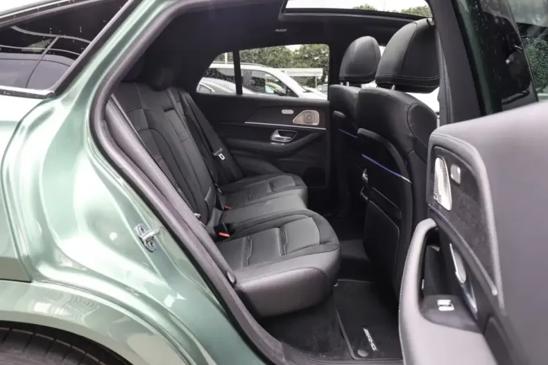 Mercedes-Benz GLE 53 AMG din 2025 cu 14.500 km - oferta MER143563 - foto 7