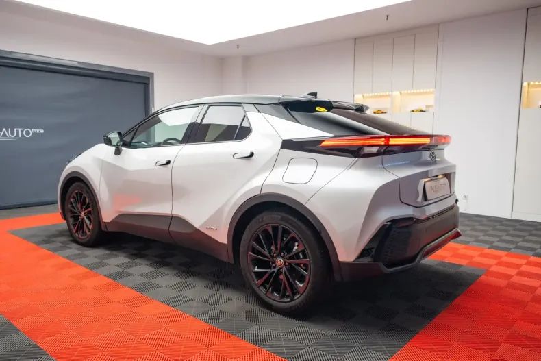 Toyota C-HR din 2024 cu 16.000 km - oferta TOY143574 - foto 3
