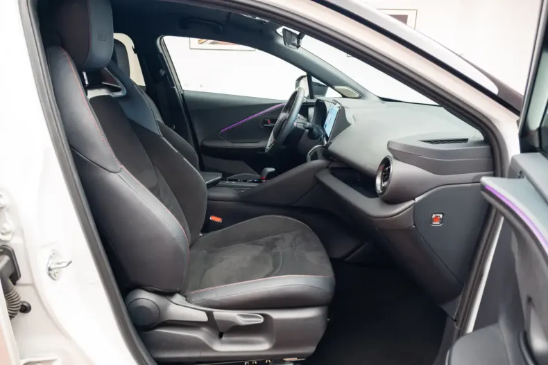 Toyota C-HR din 2024 cu 16.000 km - oferta TOY143574 - foto 30