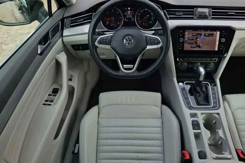 Volkswagen Passat din 2020 cu 149.655 km - oferta VOL143614 - foto 14