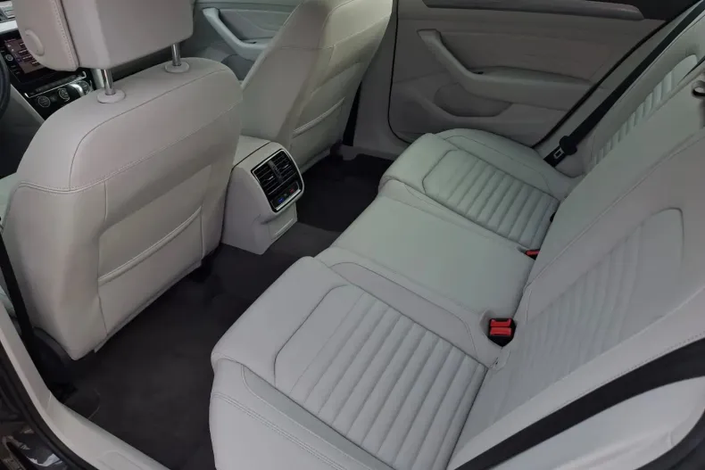 Volkswagen Passat din 2020 cu 149.655 km - oferta VOL143614 - foto 15