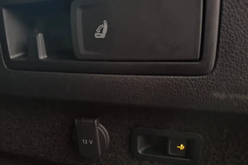 Volkswagen Passat din 2020 cu 149.655 km - oferta VOL143614 - foto 22