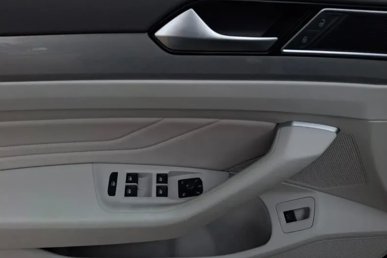 Volkswagen Passat din 2020 cu 149.655 km - oferta VOL143614 - foto 23