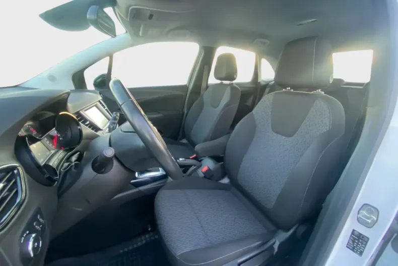 Opel Crossland din 2022 cu 57.687 km - oferta OPE143618 - foto 5