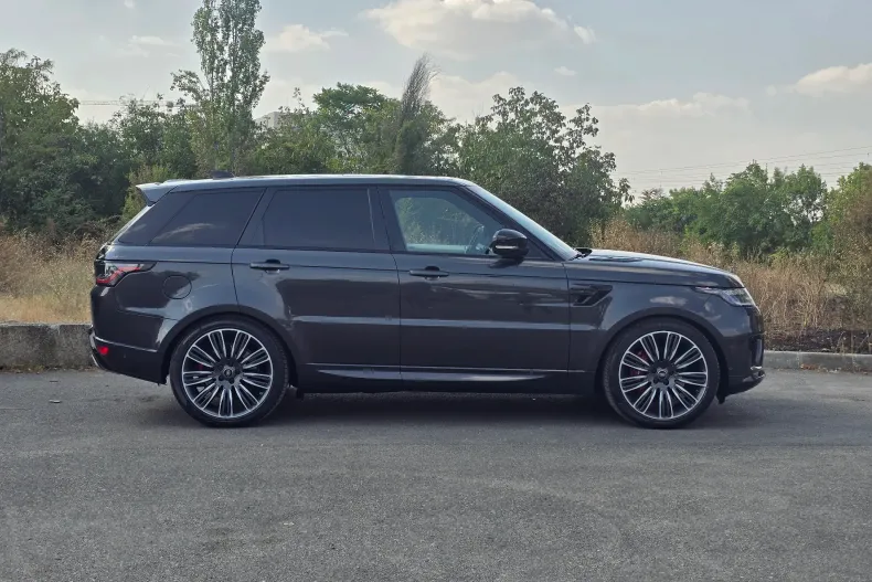 Land Rover Range Rover din 2020 cu 43.116 km - oferta LAN143641 - foto 3