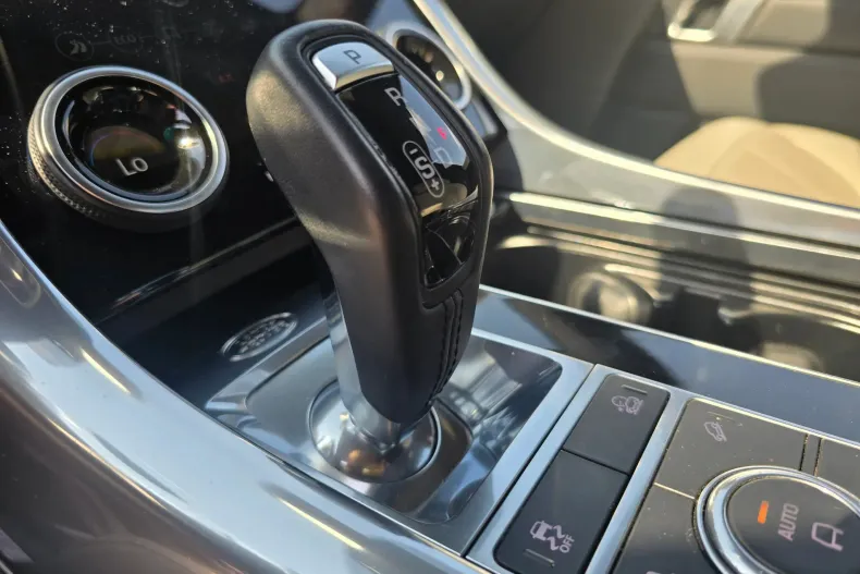 Land Rover Range Rover din 2020 cu 43.116 km - oferta LAN143641 - foto 14