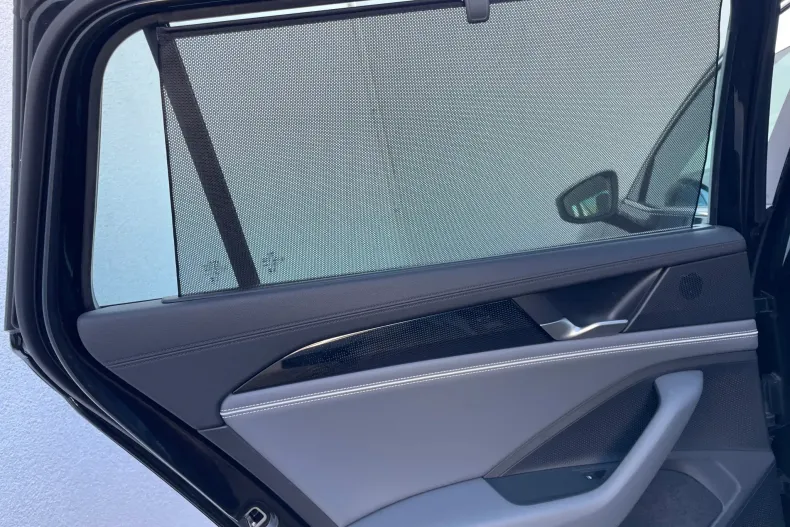 Volkswagen Passat din 2024 cu 8.400 km - oferta VOL143648 - foto 7