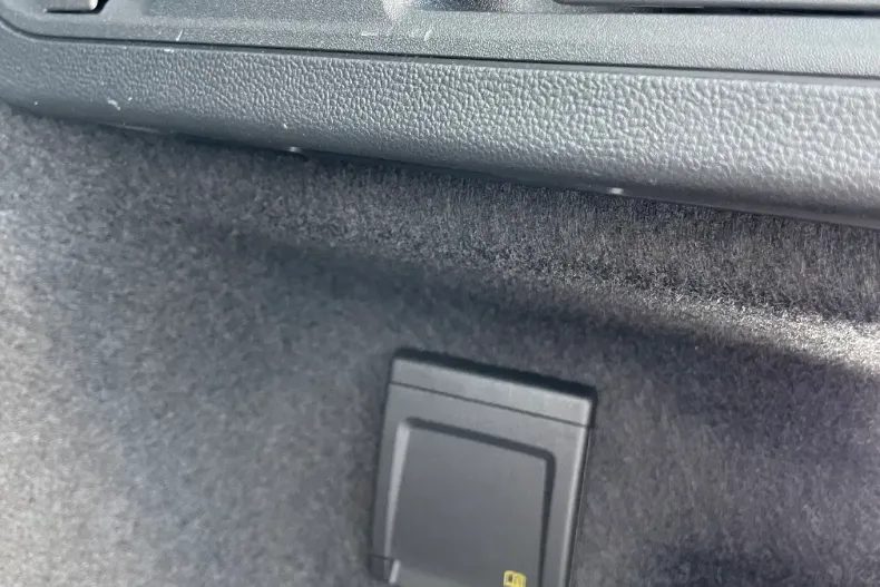 Volkswagen Passat din 2024 cu 8.400 km - oferta VOL143648 - foto 9