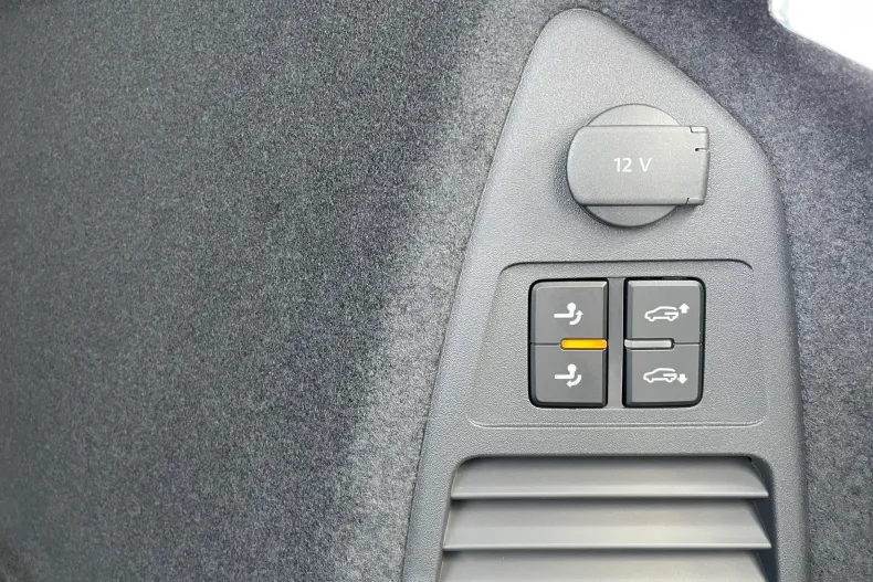 Volkswagen Touareg din 2025 cu 1 km - oferta VOL143649 - foto 14