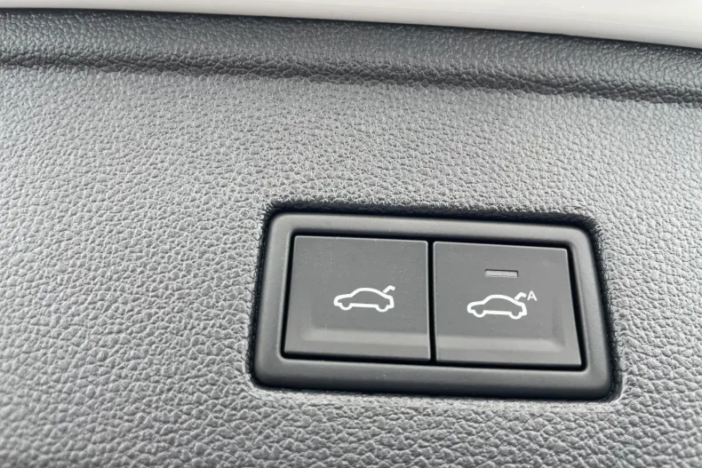 Volkswagen Touareg din 2025 cu 1 km - oferta VOL143649 - foto 15