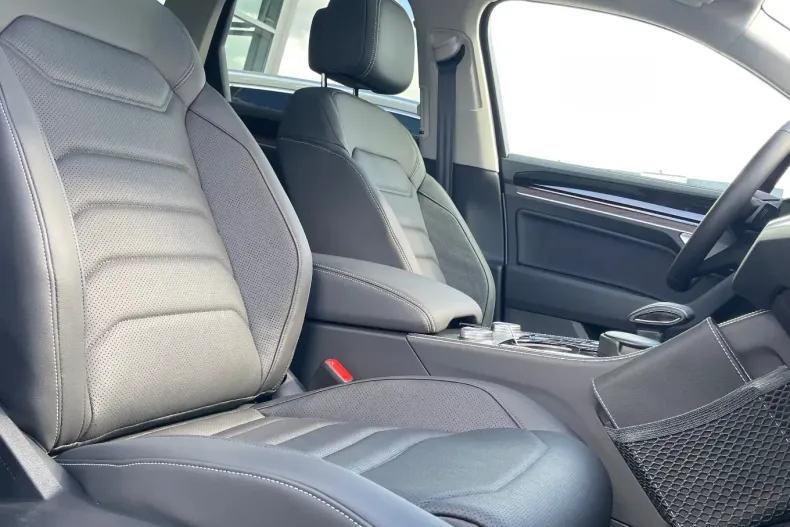 Volkswagen Touareg din 2025 cu 1 km - oferta VOL143649 - foto 17