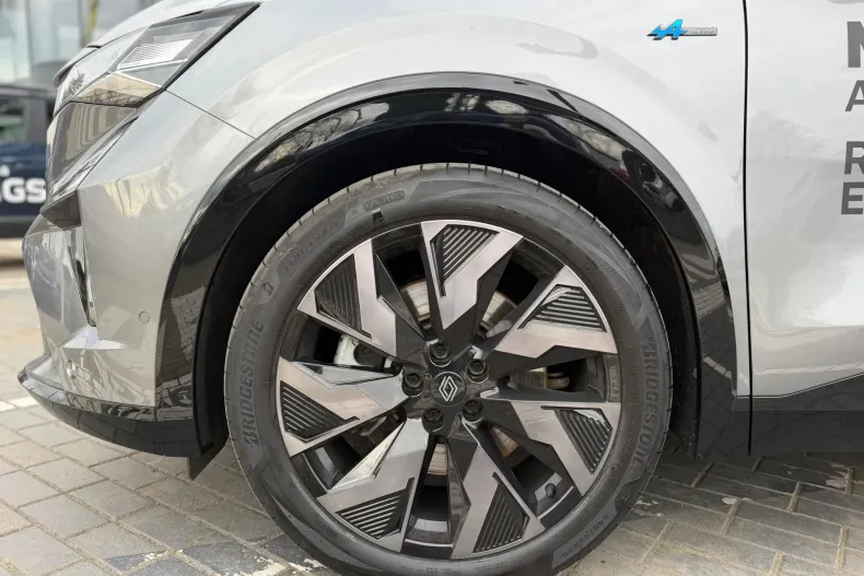 Renault Rafale din 2024 cu 8.950 km - oferta REN143661 - foto 11