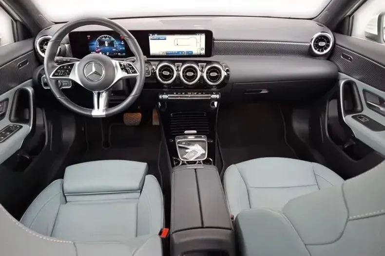 Mercedes-Benz A din 2023 cu 37.213 km - oferta MER143662 - foto 9