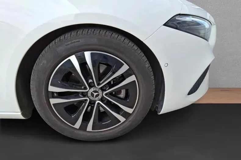 Mercedes-Benz A din 2023 cu 37.213 km - oferta MER143662 - foto 15