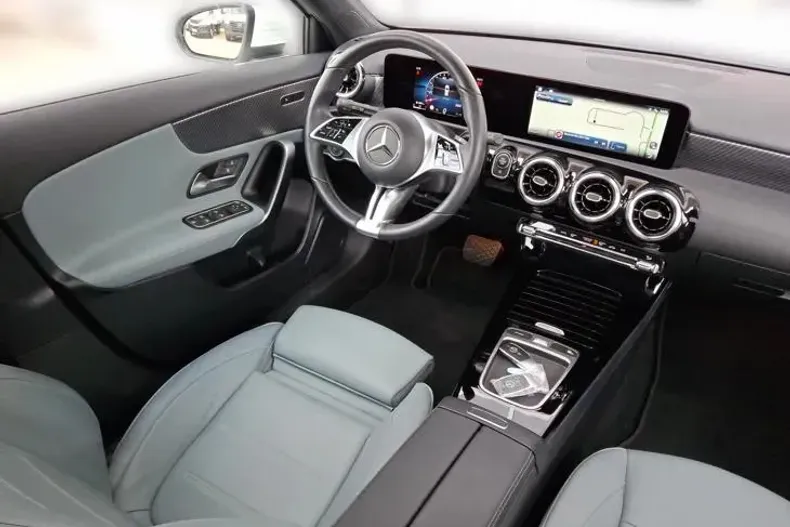 Mercedes-Benz A din 2023 cu 37.213 km - oferta MER143662 - foto 19