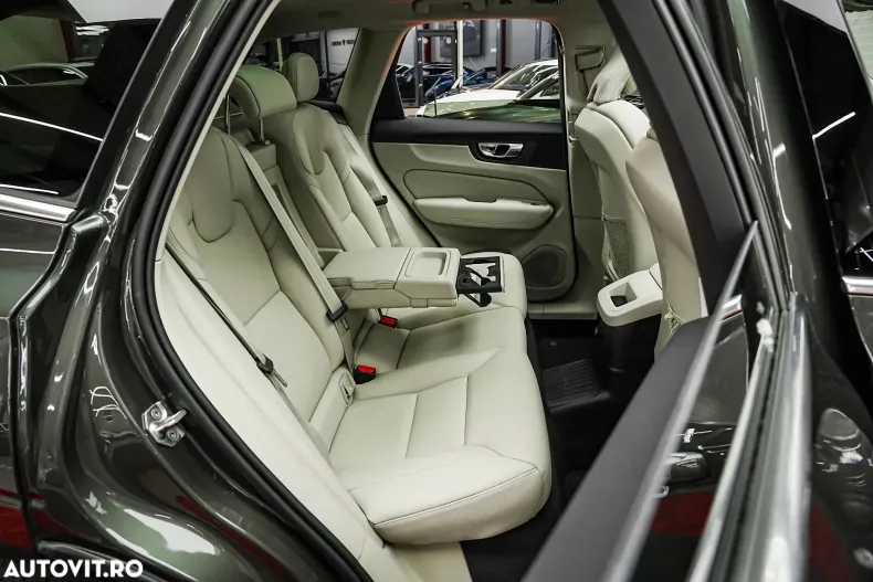 Volvo XC60 din 2020 cu 166.000 km - oferta VOL143670 - foto 13
