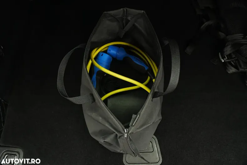 Volvo XC60 din 2020 cu 166.000 km - oferta VOL143670 - foto 33