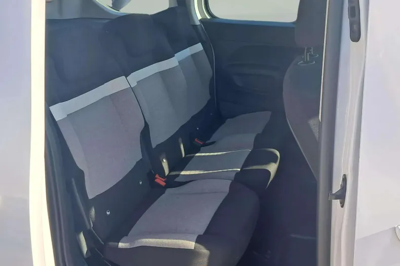 Citroën Berlingo din 2024 cu 21.552 km - oferta CIT143674 - foto 9