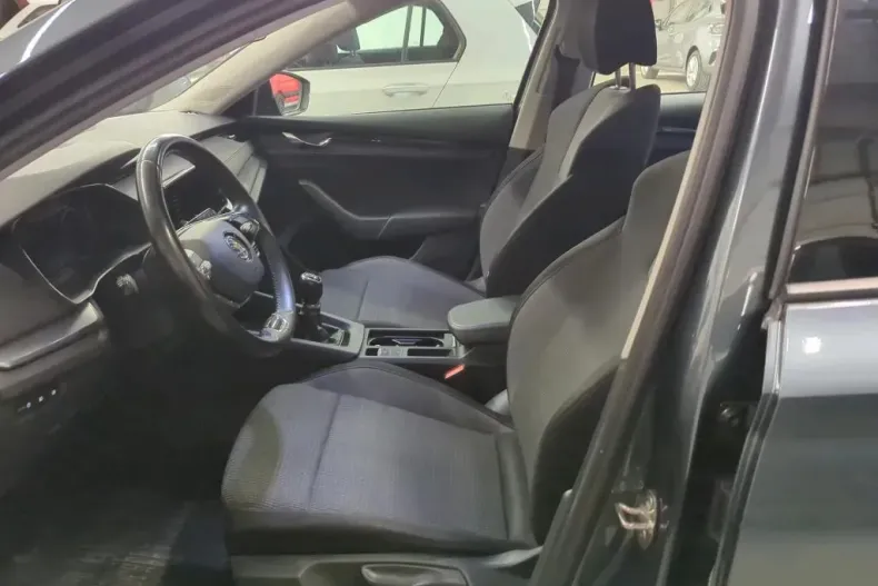 Skoda Octavia din 2020 cu 111.421 km - oferta SKO143680 - foto 6