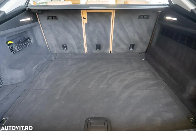 Audi Q8 din 2021 cu 65.100 km - oferta AUD143684 - foto 12